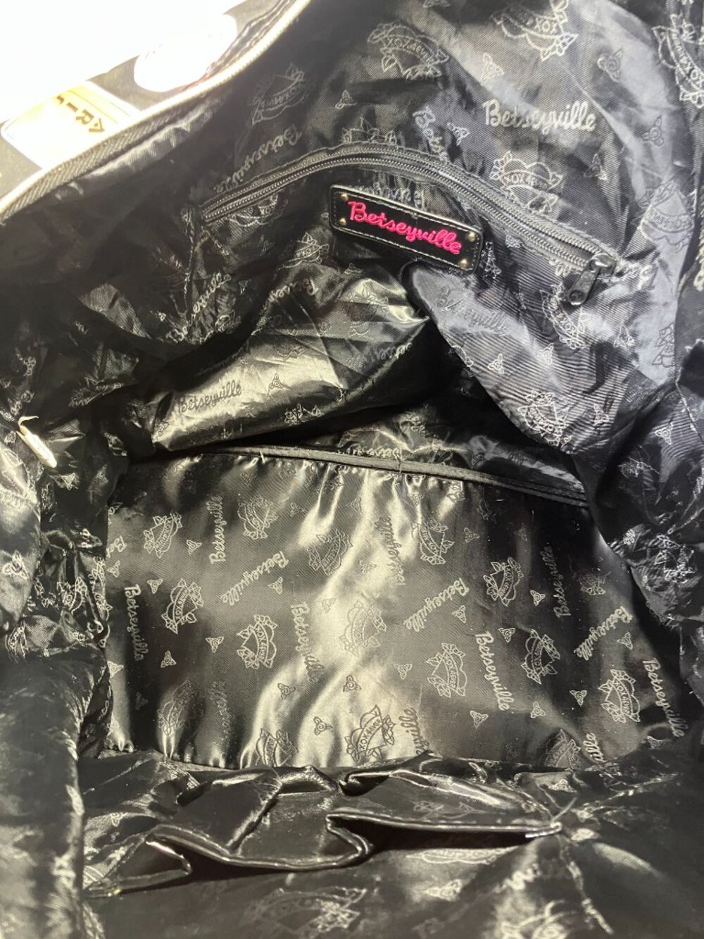 EUC Betsey Johnson Betseyville Overnight Bag with Clip Ends, Black Pattern - Picture 8 of 15